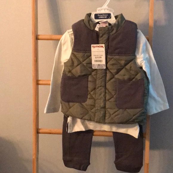 Tommy Bahama 3 piece set size 24 months new with tags - Picture 2 of 7